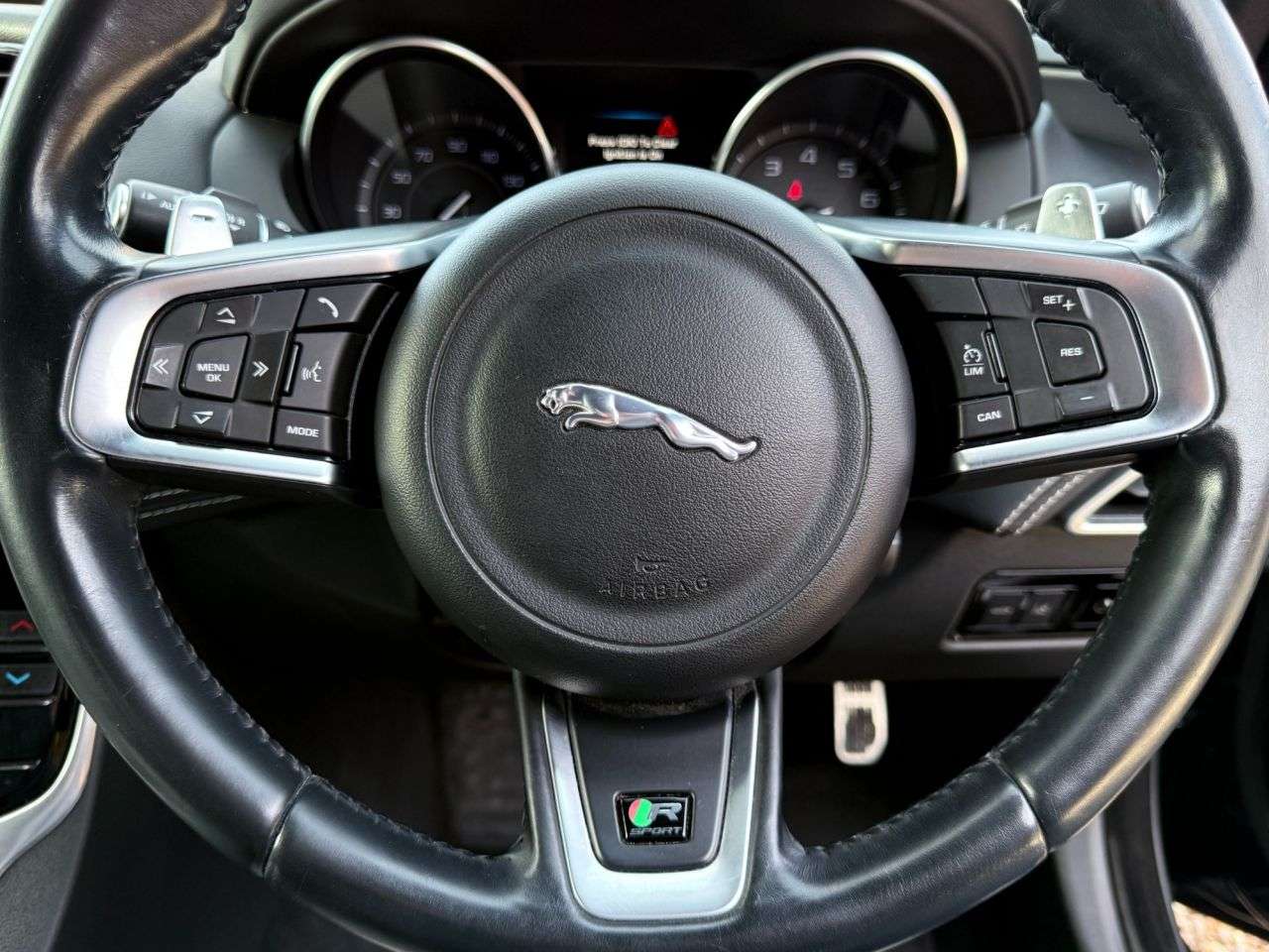 2015 JAGUAR XE 2015 JAGUAR XE