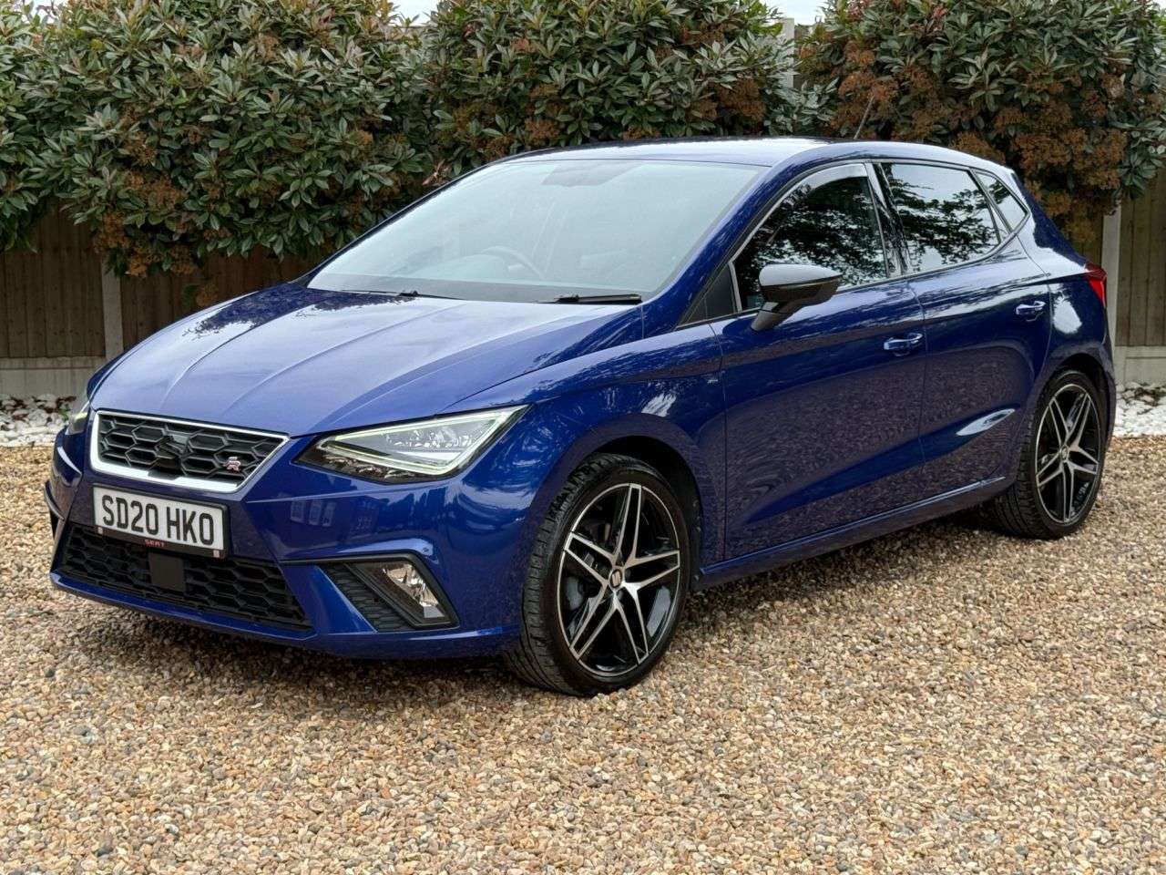 A 2020 SEAT IBIZA 1.0 TSI FR Sport Hatchback 5dr Petrol Manual Euro 6 (s/s) (110 ps) A 2020 SEAT IBIZA 1.0 TSI FR Sport Hatchback 5dr Petrol Manual Euro 6 (s/s) (110 ps)