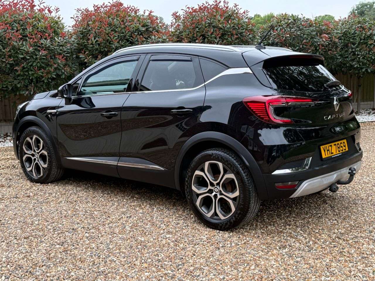 A 2022 RENAULT CAPTUR 1.3 TCe SE Edition SUV 5dr Petrol Manual Euro 6 (s/s) (140 ps) A 2022 RENAULT CAPTUR 1.3 TCe SE Edition SUV 5dr Petrol Manual Euro 6 (s/s) (140 ps)