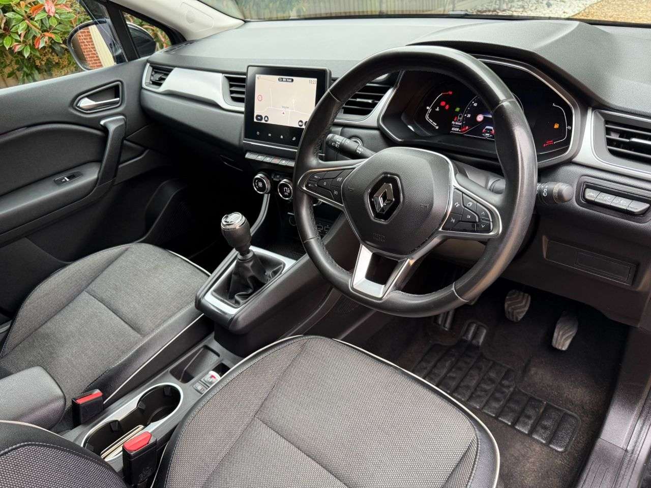 2022 RENAULT CAPTUR 2022 RENAULT CAPTUR