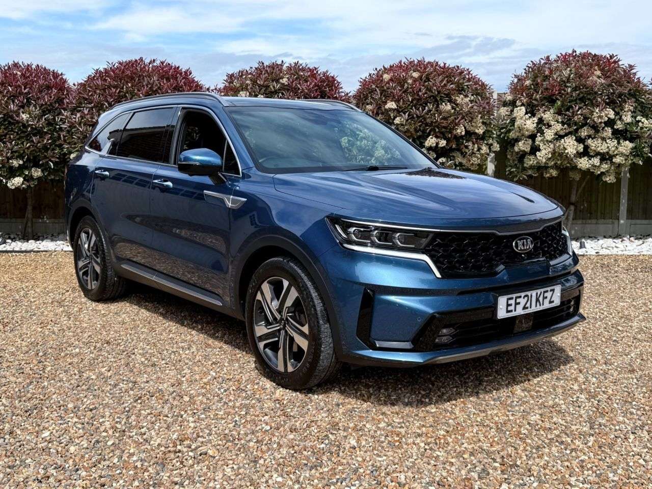 A 2021 KIA SORENTO 1.6 h T-GDi 4 SUV 5dr Petrol Hybrid Auto AWD Euro 6 (s/s) (226 bhp) A 2021 KIA SORENTO 1.6 h T-GDi 4 SUV 5dr Petrol Hybrid Auto AWD Euro 6 (s/s) (226 bhp)