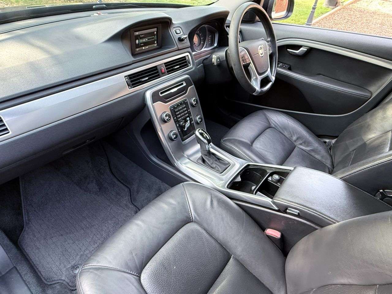 2013 VOLVO V70 2013 VOLVO V70