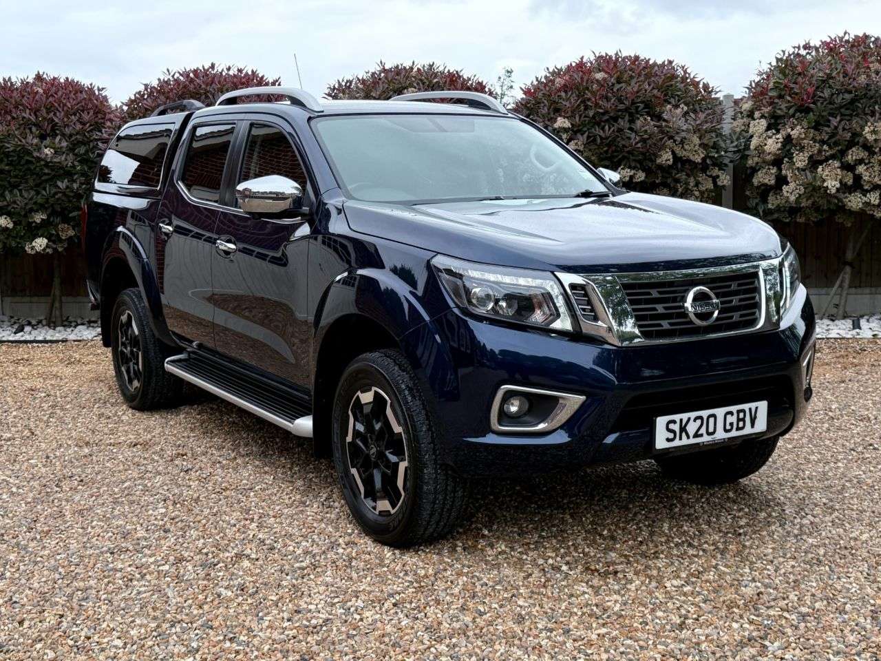 A 2020 NISSAN NAVARA 2.3 dCi Tekna Pickup Double Cab 4dr Diesel Auto 4WD Euro 6 (190 ps) A 2020 NISSAN NAVARA 2.3 dCi Tekna Pickup Double Cab 4dr Diesel Auto 4WD Euro 6 (190 ps)