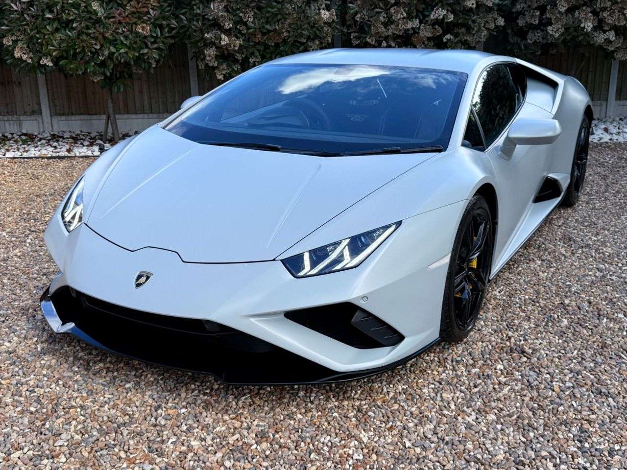 A 2020 LAMBORGHINI HURACAN 5.2 V10 LP 640-4 EVO CARBON BUCKET SEATS FRONT NOSE LIFT Coupe 2dr Petrol L A 2020 LAMBORGHINI HURACAN 5.2 V10 LP 640-4 EVO CARBON BUCKET SEATS FRONT NOSE LIFT Coupe 2dr Petrol L
