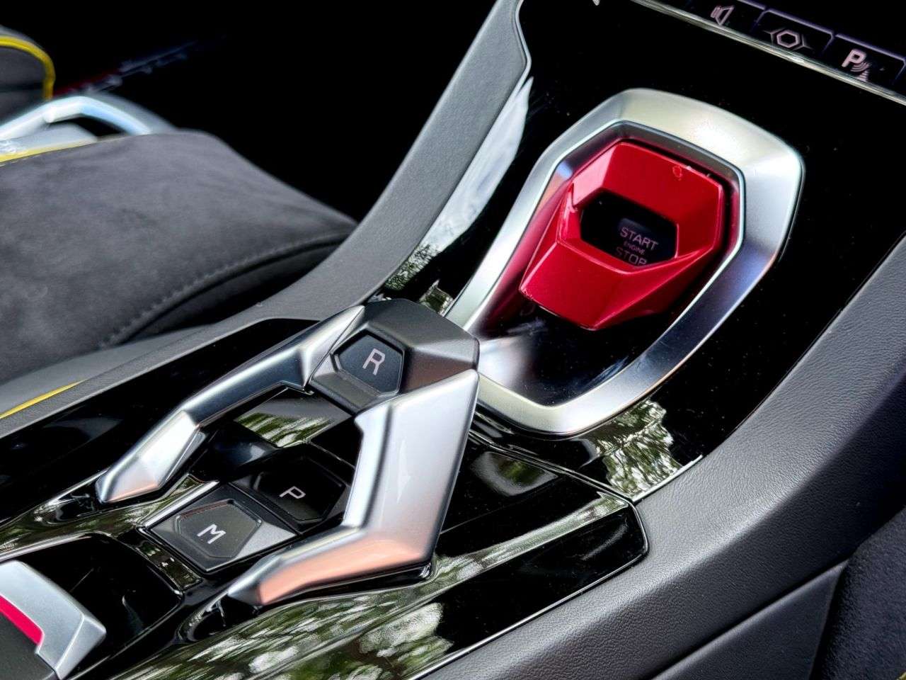 2020 LAMBORGHINI HURACAN 2020 LAMBORGHINI HURACAN