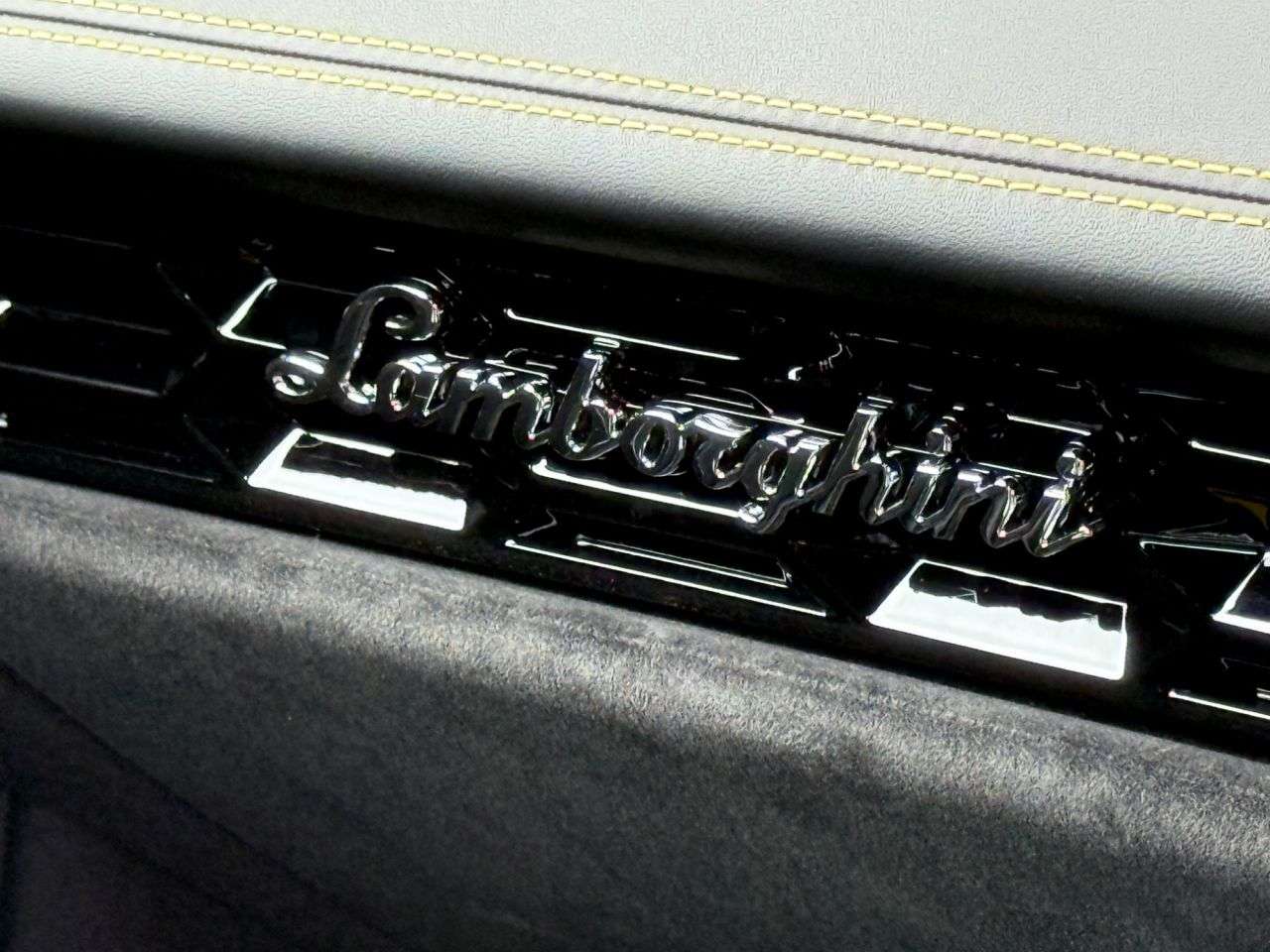 2020 LAMBORGHINI HURACAN 2020 LAMBORGHINI HURACAN