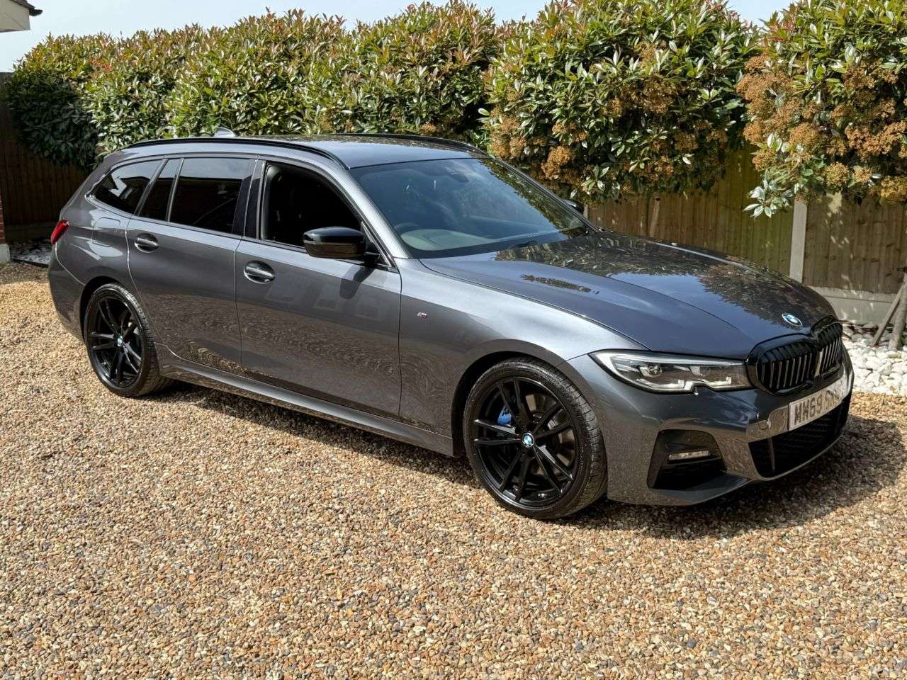 A 2019 BMW 3 SERIES 2.0 320d M Sport Touring 5dr Diesel Auto xDrive Euro 6 (s/s) (190 ps) A 2019 BMW 3 SERIES 2.0 320d M Sport Touring 5dr Diesel Auto xDrive Euro 6 (s/s) (190 ps)