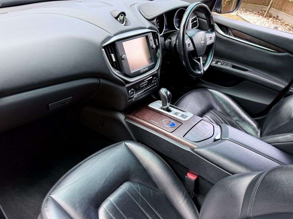 2015 MASERATI GHIBLI 2015 MASERATI GHIBLI