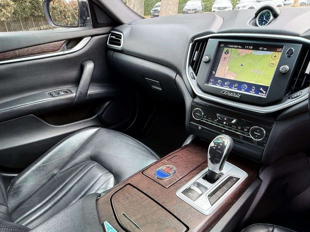 2015 MASERATI GHIBLI 2015 MASERATI GHIBLI