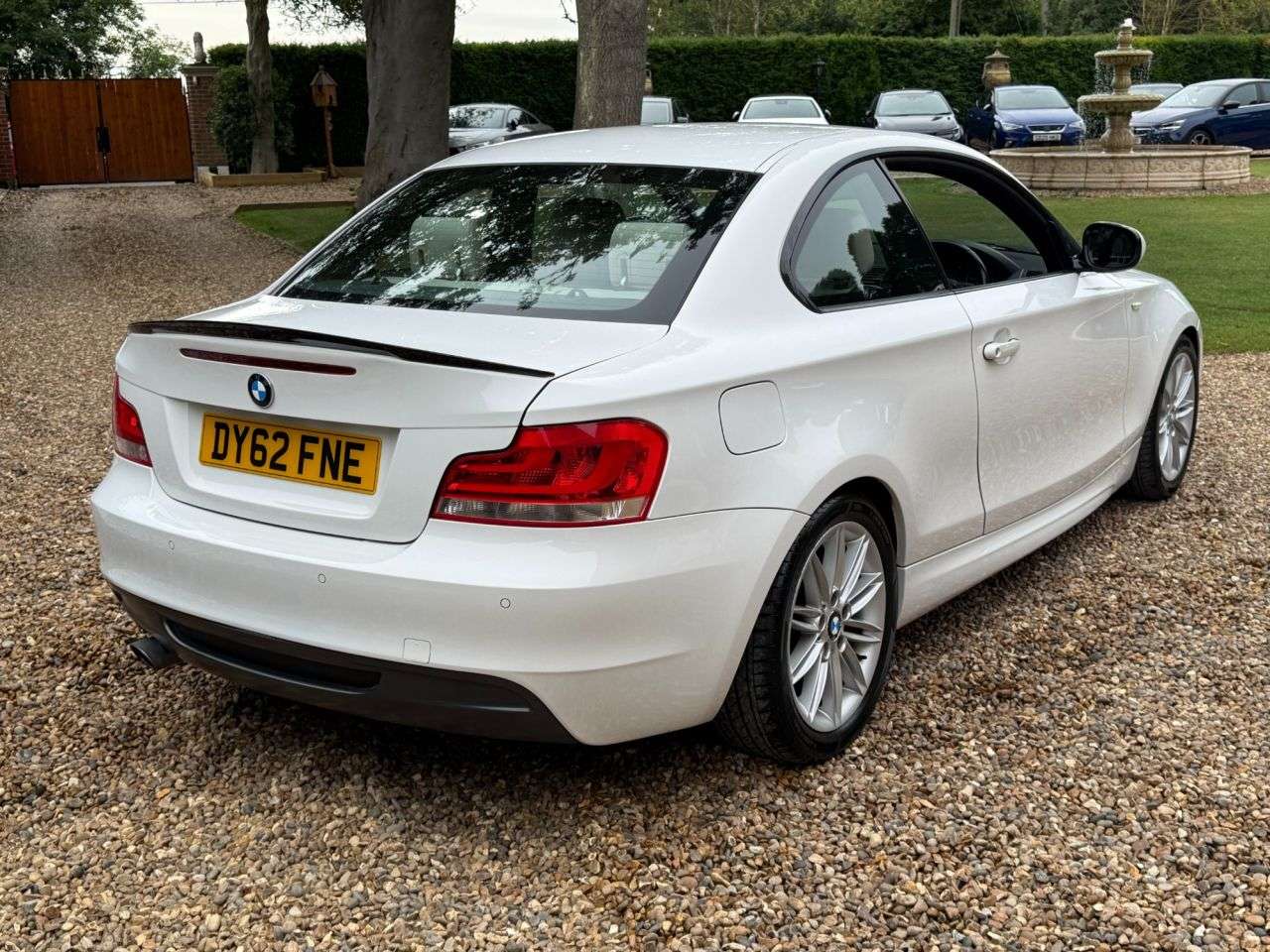 2012 BMW 1 SERIES 2012 BMW 1 SERIES