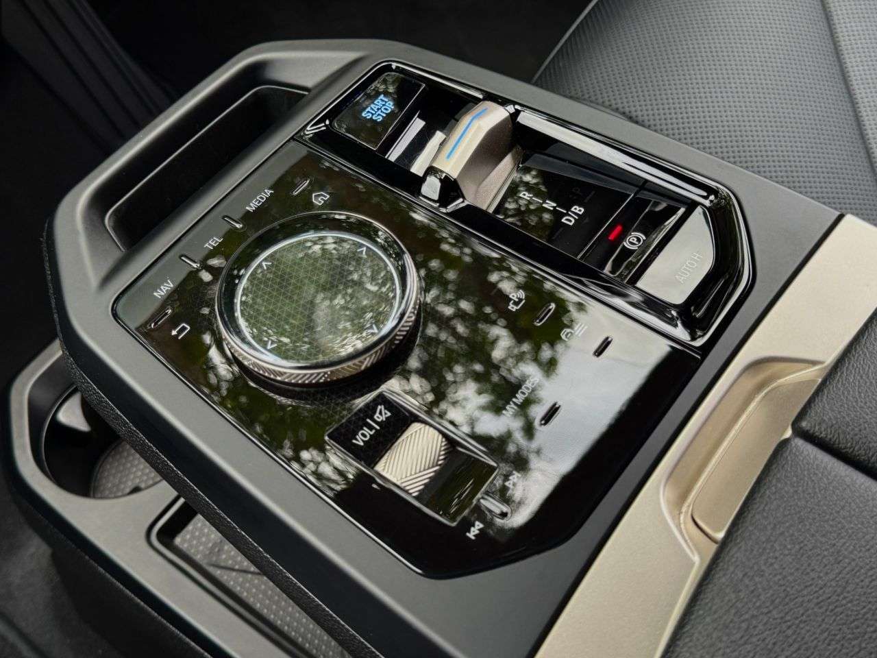 2023 BMW IX 2023 BMW IX