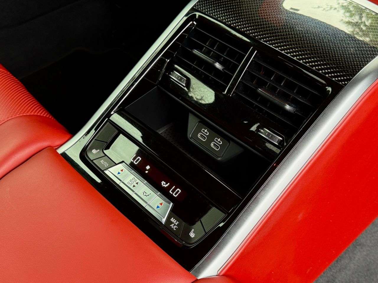 2021 BMW M8 GRAN COUPE 2021 BMW M8 GRAN COUPE