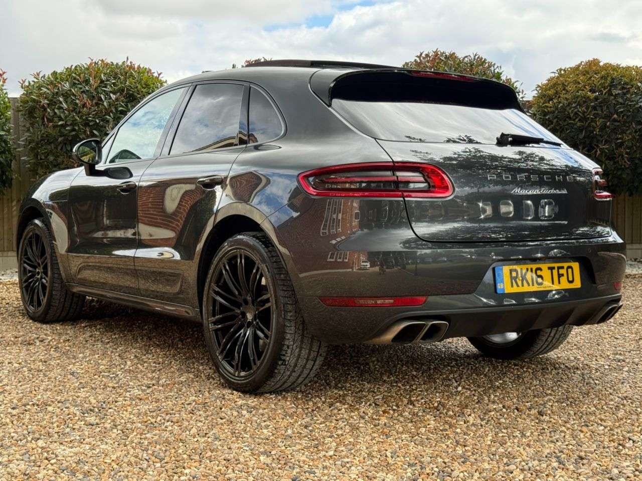 2016 PORSCHE MACAN 2016 PORSCHE MACAN