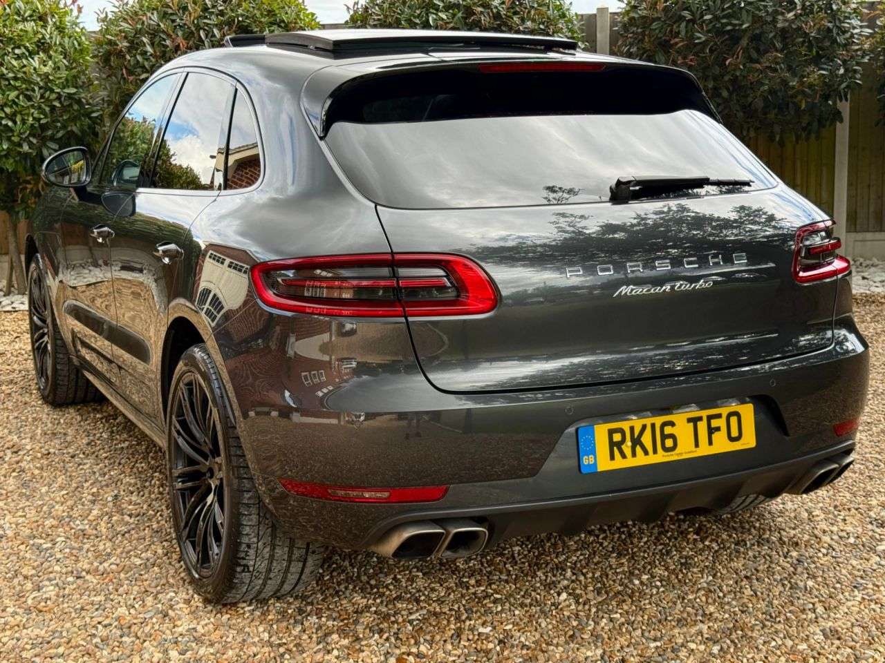2016 PORSCHE MACAN 2016 PORSCHE MACAN