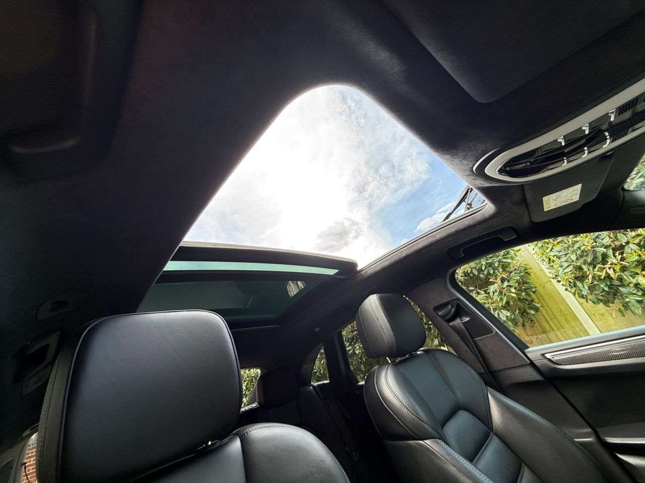 2016 PORSCHE MACAN 2016 PORSCHE MACAN