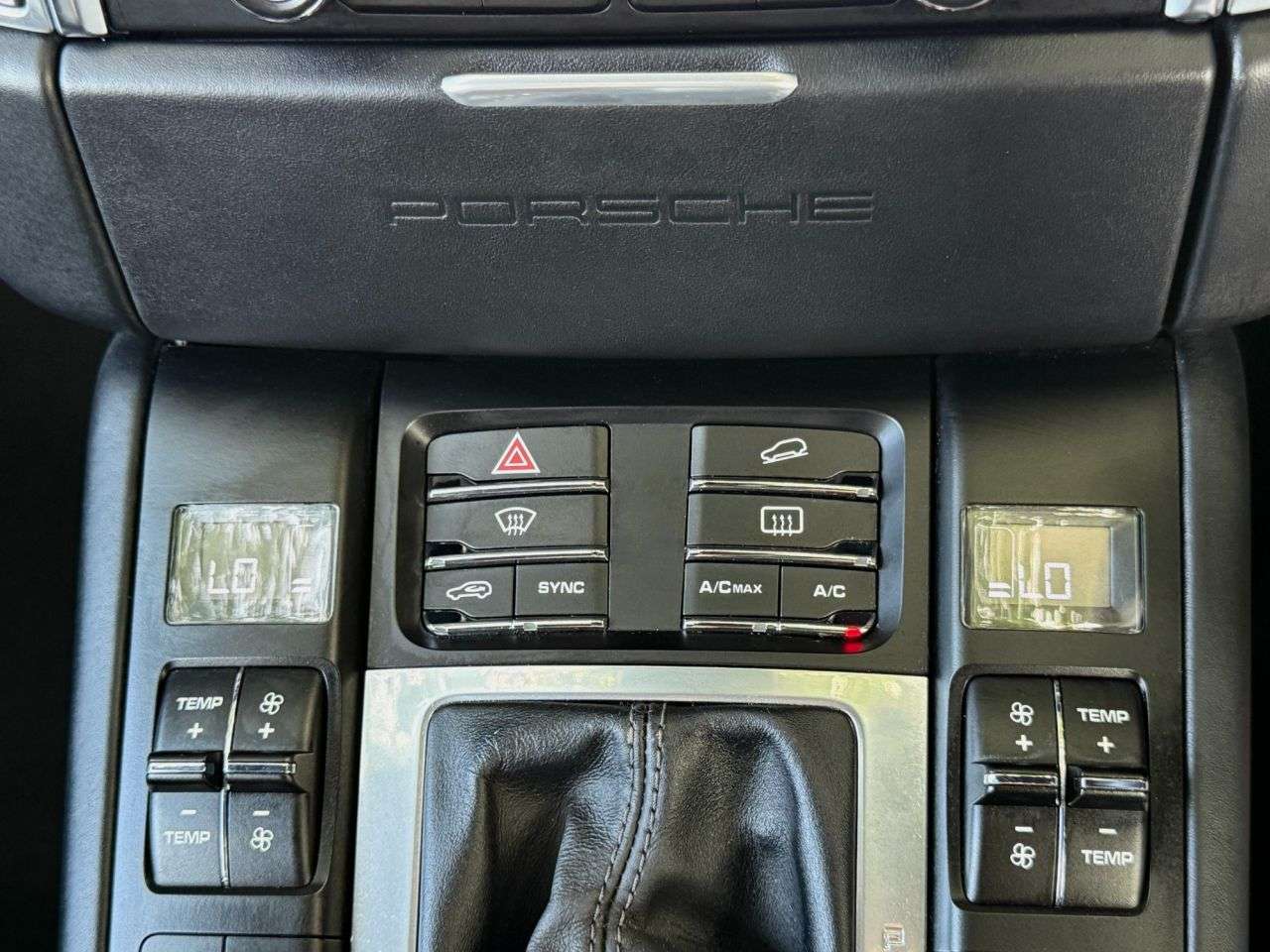 2016 PORSCHE MACAN 2016 PORSCHE MACAN