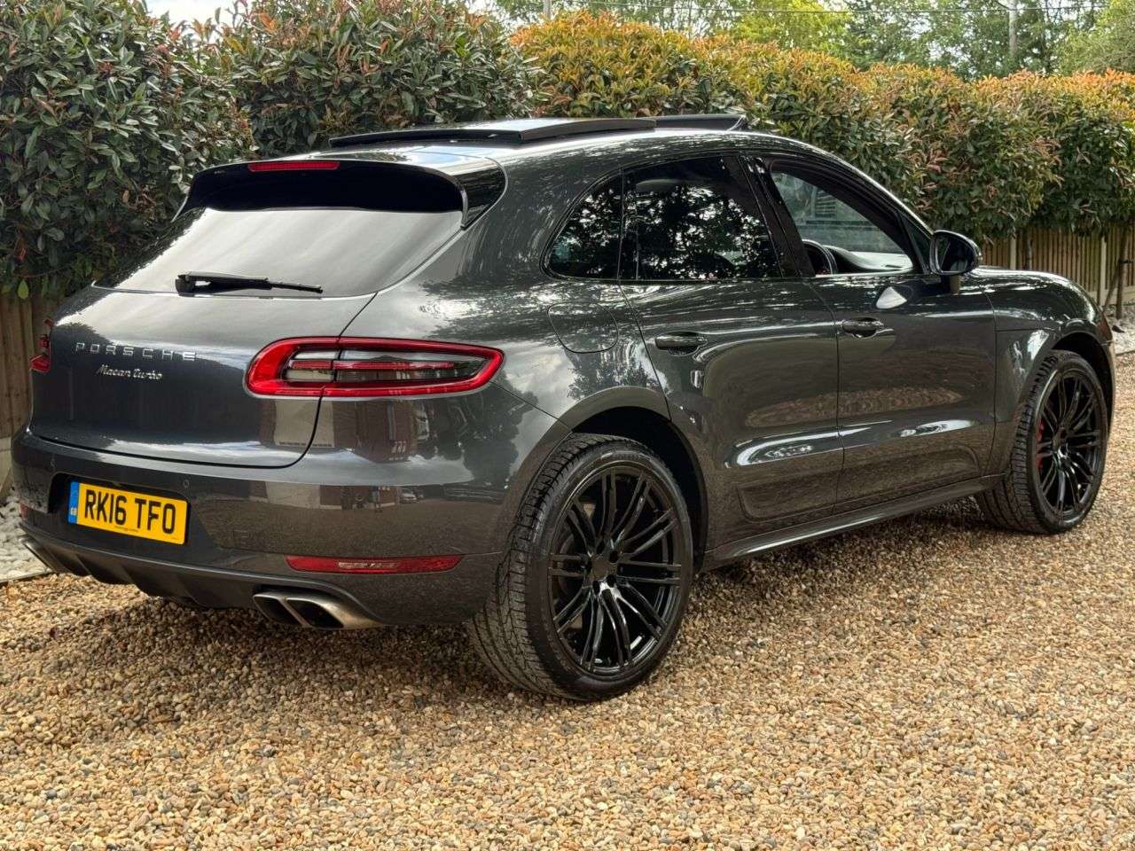 2016 PORSCHE MACAN 2016 PORSCHE MACAN