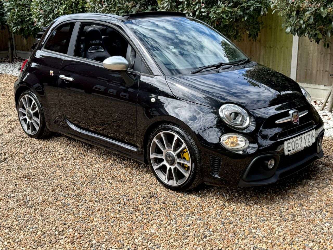 2017 ABARTH 595C 2017 ABARTH 595C