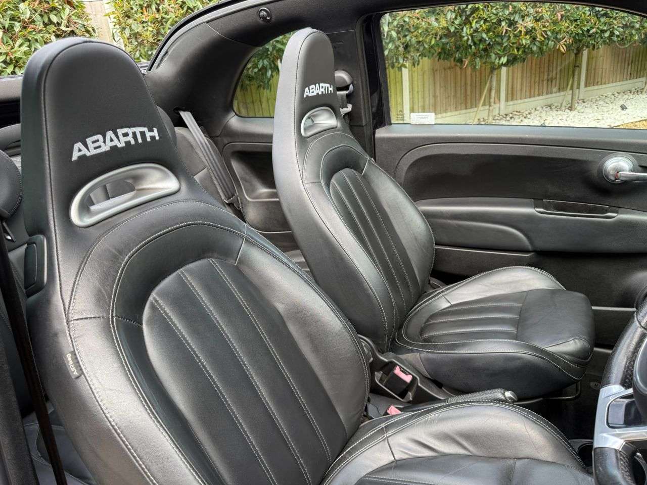 2017 ABARTH 595C 2017 ABARTH 595C