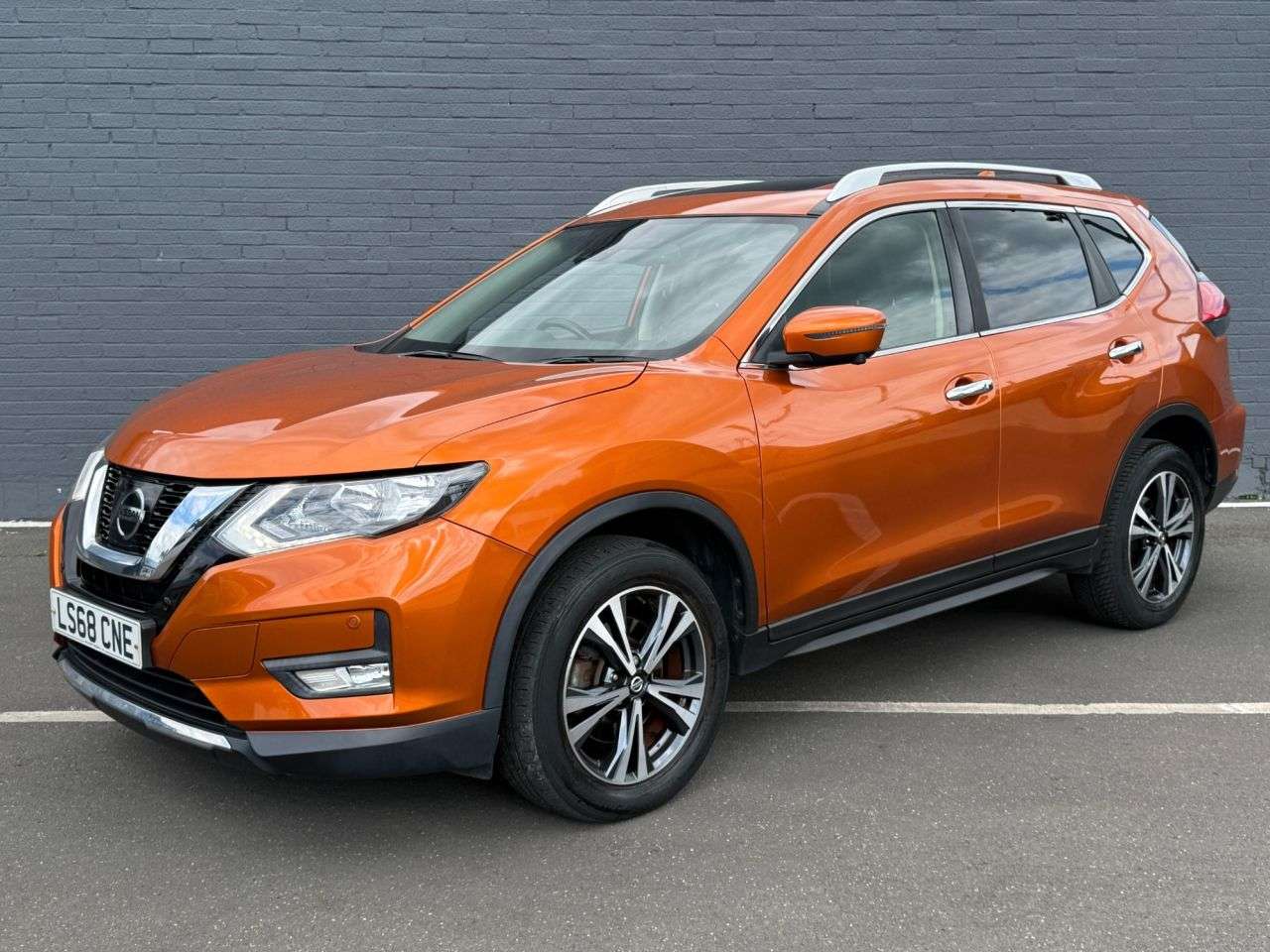 A 2018 NISSAN X-TRAIL 2.0 dCi N-Connecta SUV 5dr Diesel XTRON 4WD Euro 6 (s/s) (177 ps) A 2018 NISSAN X-TRAIL 2.0 dCi N-Connecta SUV 5dr Diesel XTRON 4WD Euro 6 (s/s) (177 ps)