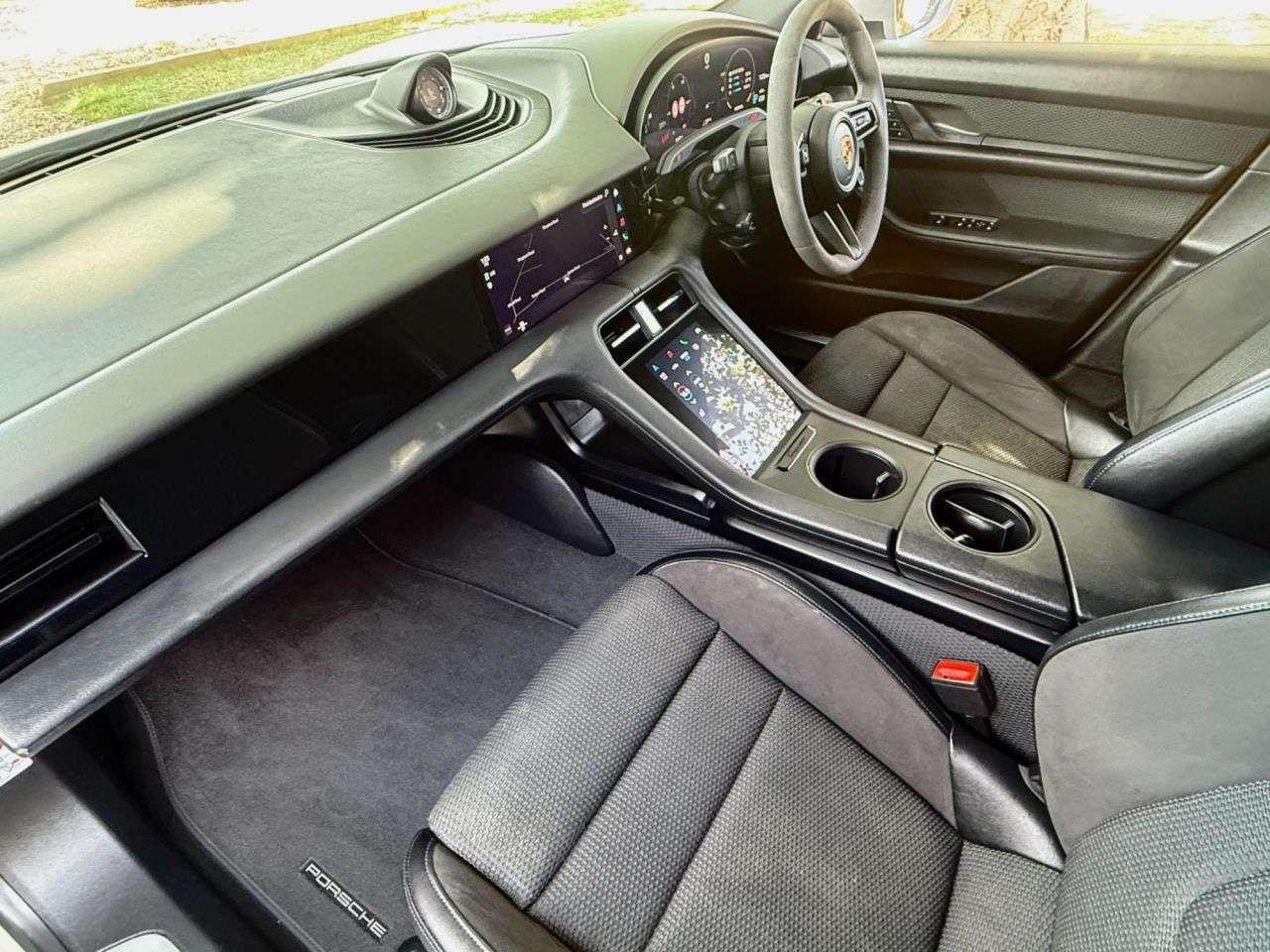 2022 PORSCHE TAYCAN 2022 PORSCHE TAYCAN