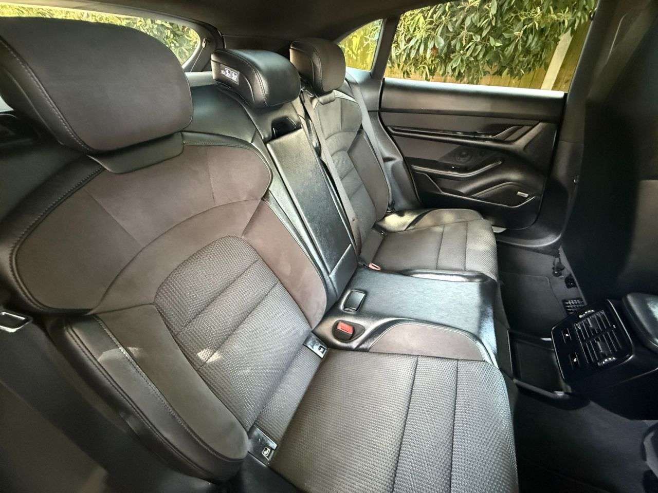 2022 PORSCHE TAYCAN 2022 PORSCHE TAYCAN