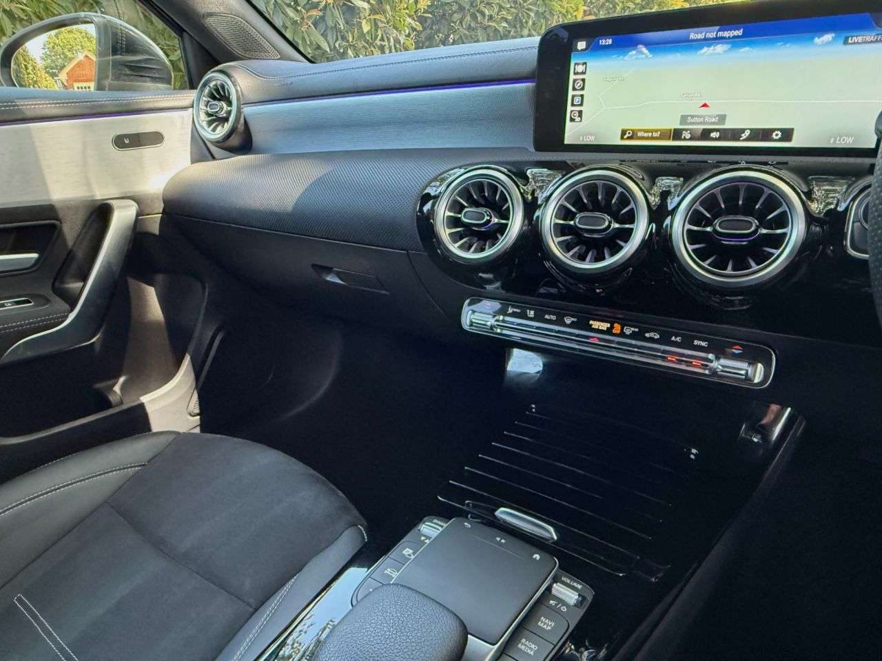2021 MERCEDES-BENZ A CLASS 2021 MERCEDES-BENZ A CLASS