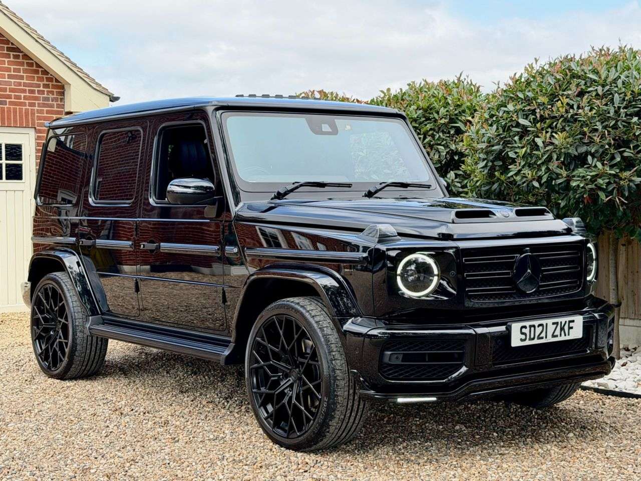 A 2021 MERCEDES-BENZ G CLASS 2.9 G400d URBAN EDITION AMG Line (Premium Plus) SUV 5dr Diesel G-Tronic 4MA A 2021 MERCEDES-BENZ G CLASS 2.9 G400d URBAN EDITION AMG Line (Premium Plus) SUV 5dr Diesel G-Tronic 4MA