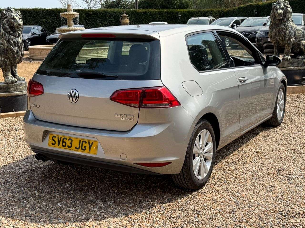A 2013 VOLKSWAGEN GOLF 2.0 TDI BlueMotion Tech SE Hatchback 3dr Diesel Manual Euro 5 (s/s) (150 ps A 2013 VOLKSWAGEN GOLF 2.0 TDI BlueMotion Tech SE Hatchback 3dr Diesel Manual Euro 5 (s/s) (150 ps