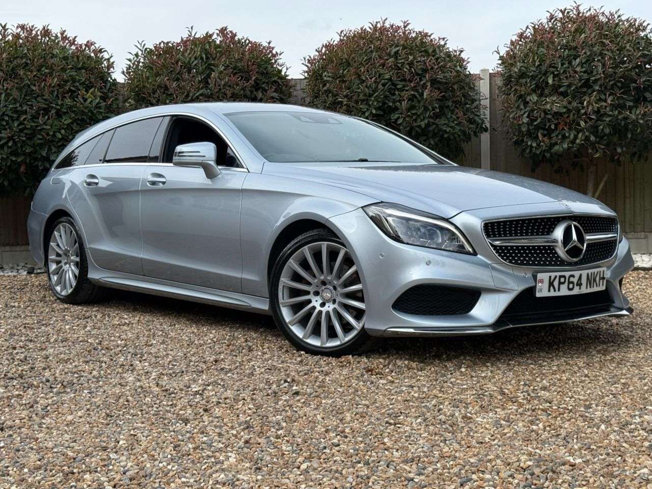 A 2014 MERCEDES-BENZ CLS 2.1 CLS220 BlueTEC AMG Line Shooting Brake 5dr Diesel G-Tronic+ Euro 6 (s/s A 2014 MERCEDES-BENZ CLS 2.1 CLS220 BlueTEC AMG Line Shooting Brake 5dr Diesel G-Tronic+ Euro 6 (s/s