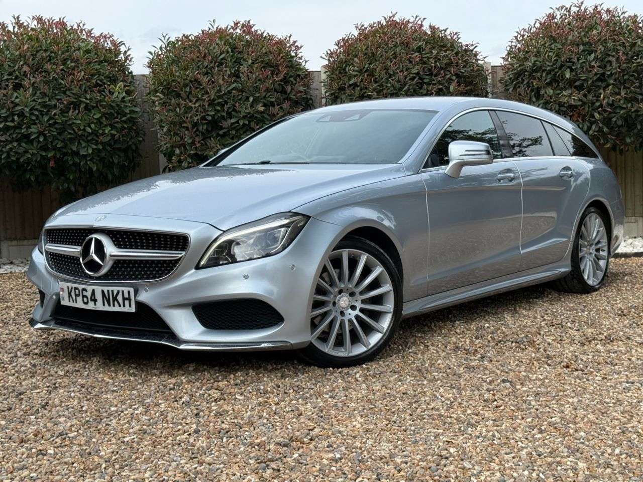 A 2014 MERCEDES-BENZ CLS 2.1 CLS220 BlueTEC AMG Line Shooting Brake 5dr Diesel G-Tronic+ Euro 6 (s/s A 2014 MERCEDES-BENZ CLS 2.1 CLS220 BlueTEC AMG Line Shooting Brake 5dr Diesel G-Tronic+ Euro 6 (s/s