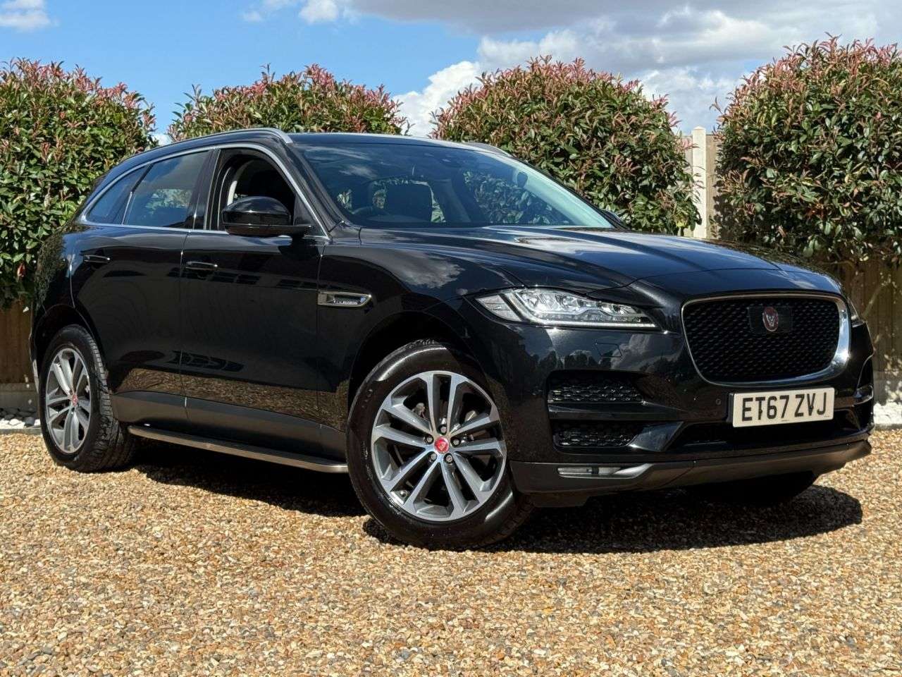 A 2018 JAGUAR F-PACE 2.0 D240 Portfolio SUV 5dr Diesel Auto AWD Euro 6 (s/s) (240 ps) A 2018 JAGUAR F-PACE 2.0 D240 Portfolio SUV 5dr Diesel Auto AWD Euro 6 (s/s) (240 ps)