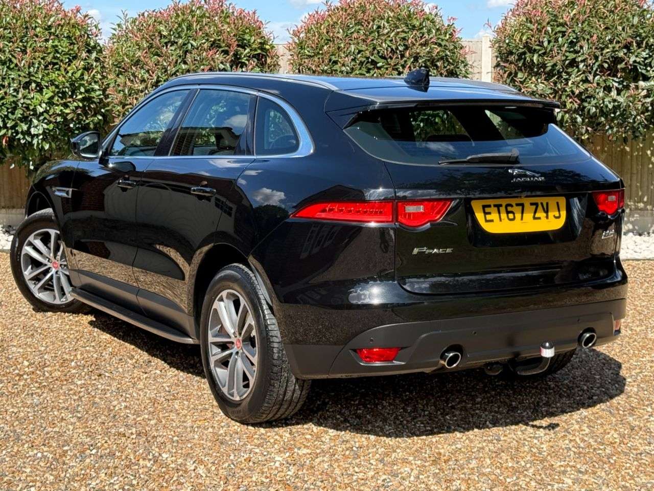 A 2018 JAGUAR F-PACE 2.0 D240 Portfolio SUV 5dr Diesel Auto AWD Euro 6 (s/s) (240 ps) A 2018 JAGUAR F-PACE 2.0 D240 Portfolio SUV 5dr Diesel Auto AWD Euro 6 (s/s) (240 ps)