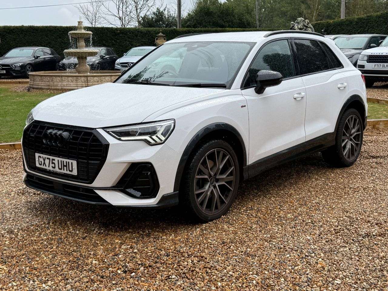 A 2025 AUDI Q3 2.0 TFSI 40 Black Edition SUV 5dr Petrol S Tronic quattro Euro 6 (s/s) (190 A 2025 AUDI Q3 2.0 TFSI 40 Black Edition SUV 5dr Petrol S Tronic quattro Euro 6 (s/s) (190