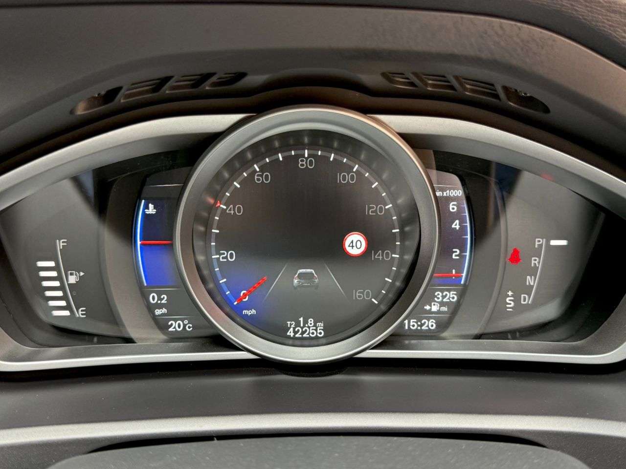 2016 VOLVO V40 2016 VOLVO V40