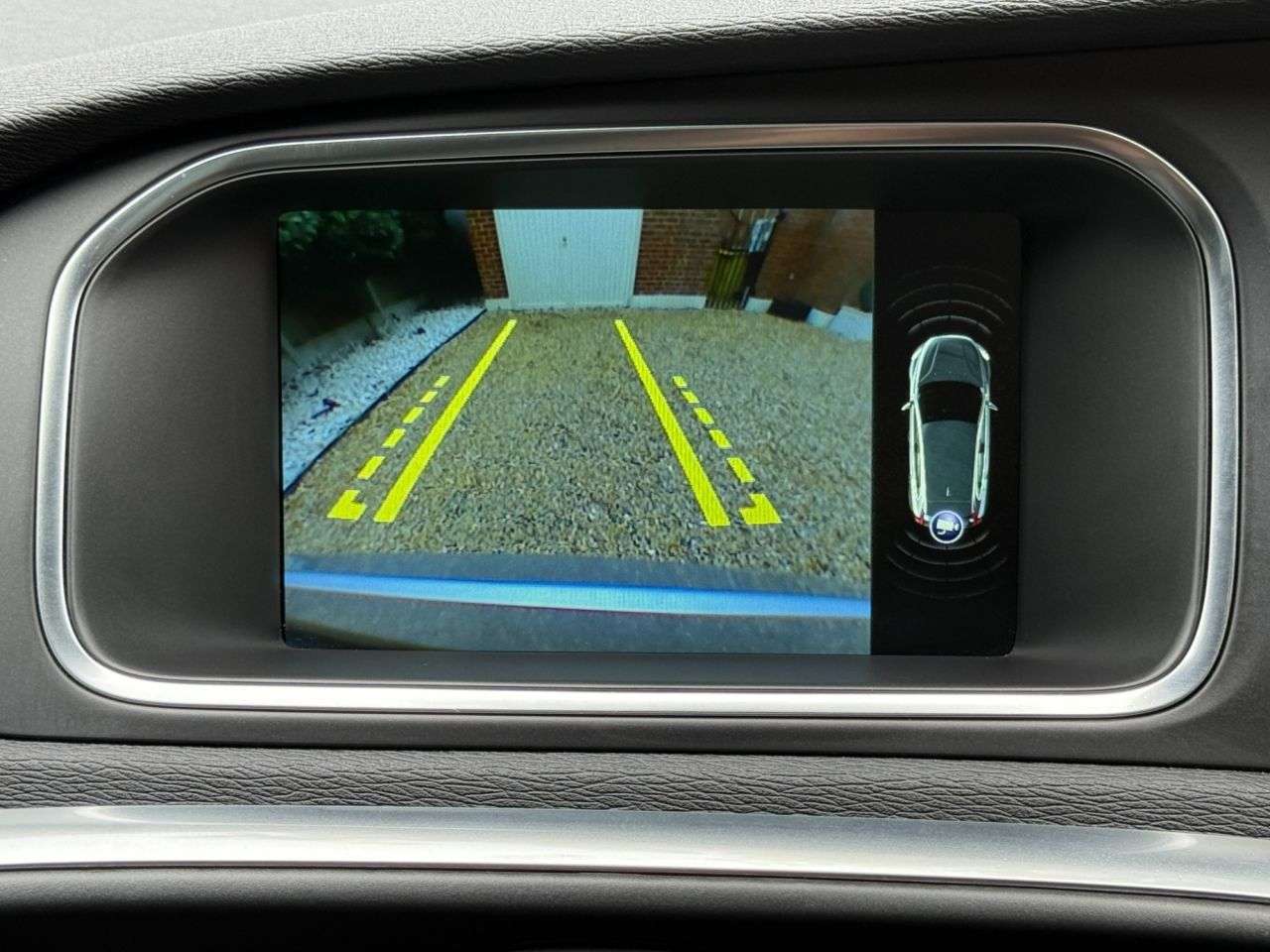 2016 VOLVO V40 2016 VOLVO V40
