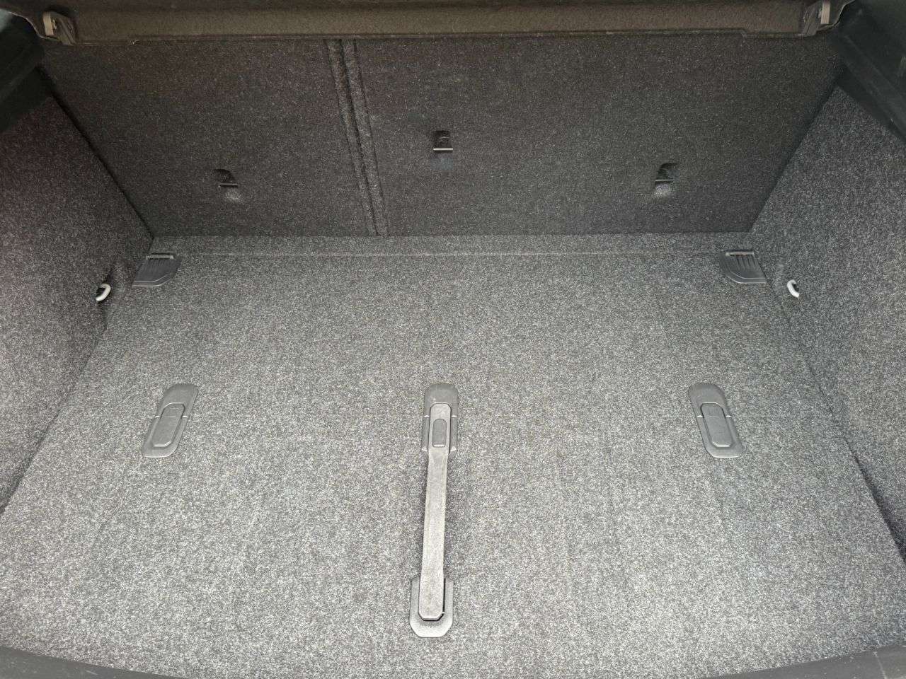2016 VOLVO V40 2016 VOLVO V40