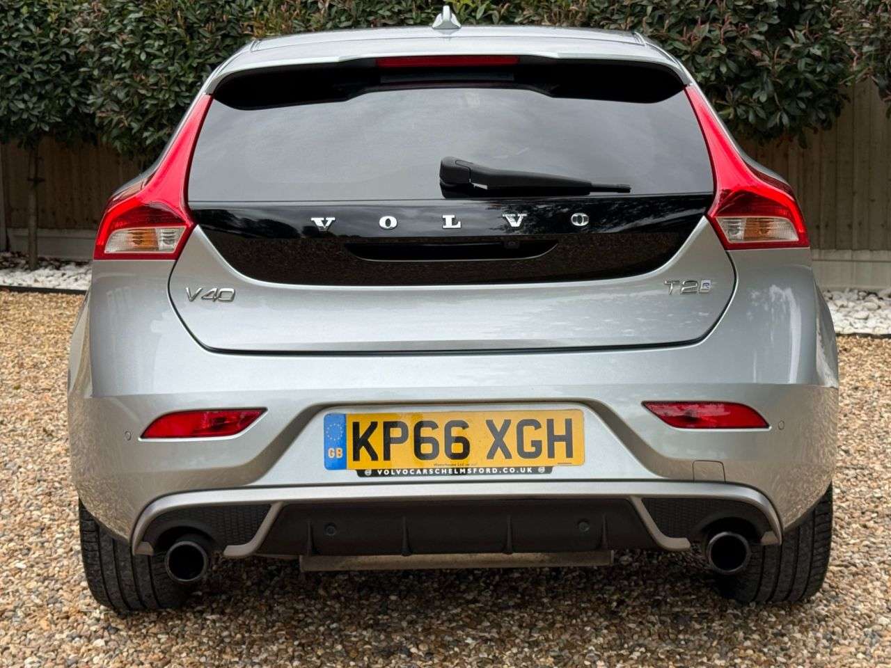 2016 VOLVO V40 2016 VOLVO V40