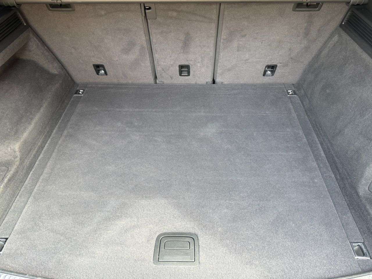 2021 VOLKSWAGEN TOUAREG 2021 VOLKSWAGEN TOUAREG