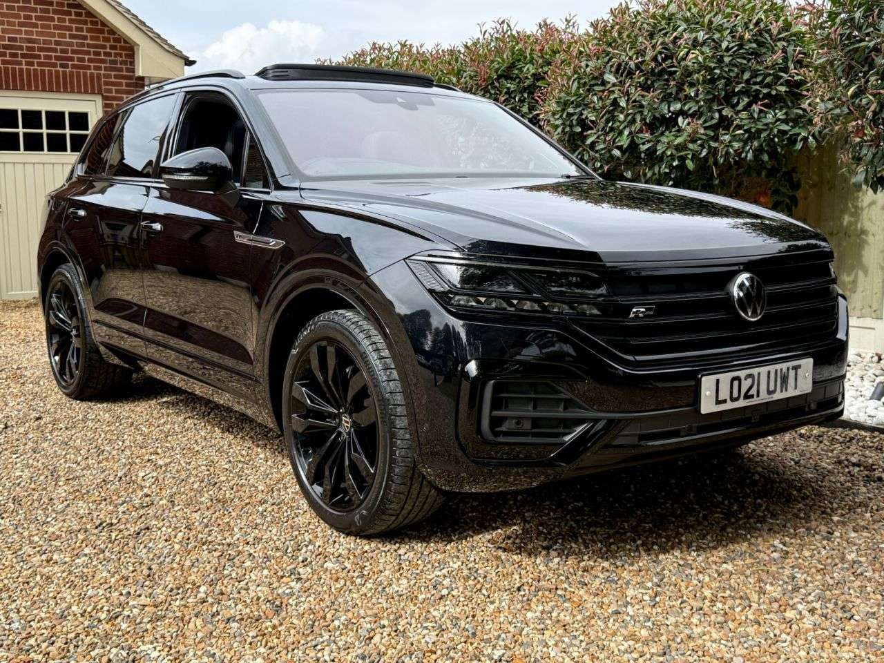 A 2021 VOLKSWAGEN TOUAREG 3.0 TDI V6 Black Edition SUV 5dr Diesel Tiptronic 4Motion Euro 6 (s/s) (286 A 2021 VOLKSWAGEN TOUAREG 3.0 TDI V6 Black Edition SUV 5dr Diesel Tiptronic 4Motion Euro 6 (s/s) (286