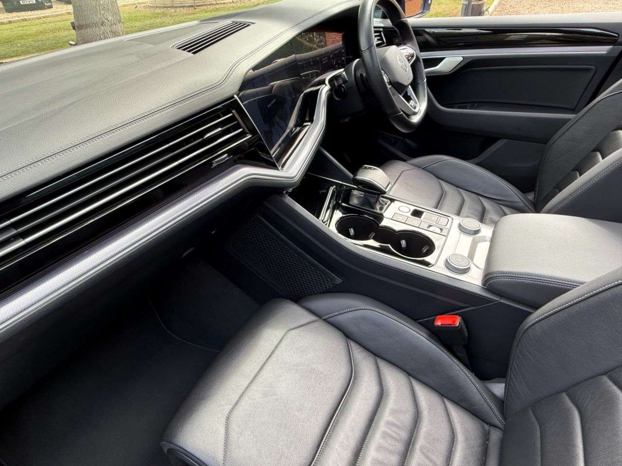 2021 VOLKSWAGEN TOUAREG 2021 VOLKSWAGEN TOUAREG