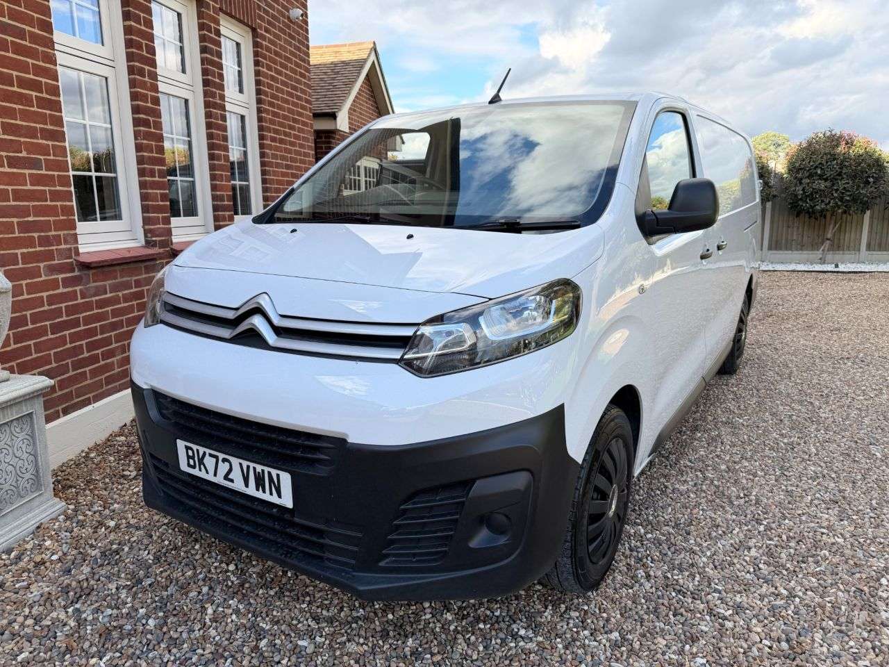 A 2022 CITROEN DISPATCH 1.5 BlueHDi 1000 Enterprise Pro XL Panel Van 6dr Diesel Manual FWD 3 Euro 6 A 2022 CITROEN DISPATCH 1.5 BlueHDi 1000 Enterprise Pro XL Panel Van 6dr Diesel Manual FWD 3 Euro 6