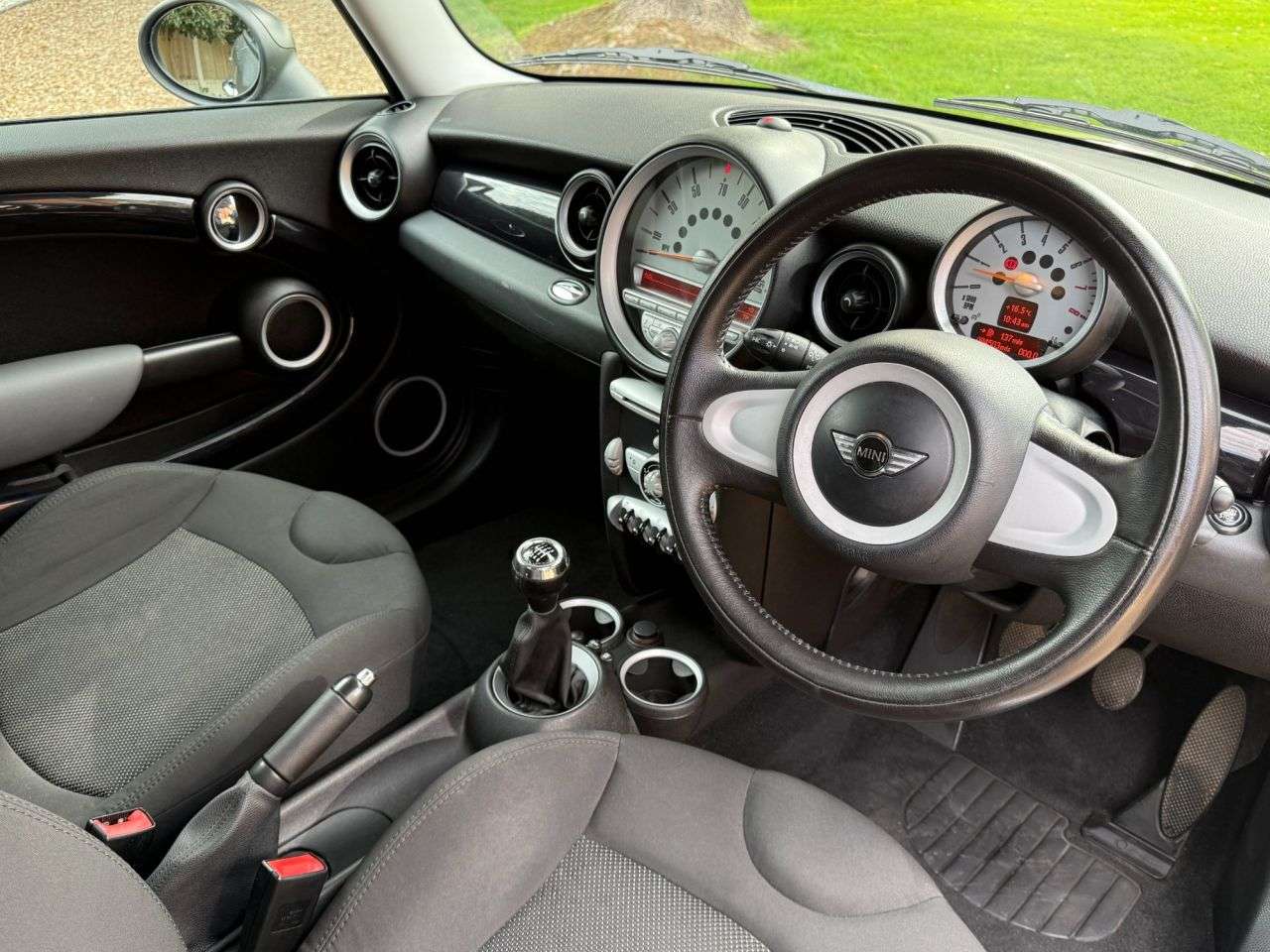 2009 MINI HATCH 2009 MINI HATCH