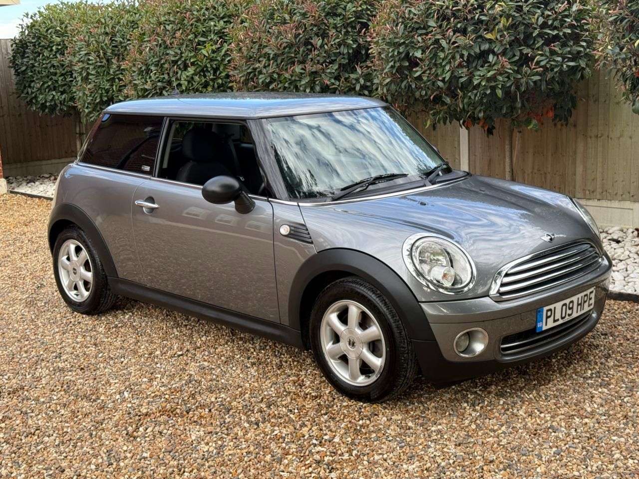 A 2009 MINI HATCH 1.4 One Graphite Hatchback 3dr Petrol Manual Euro 4 (95 ps) A 2009 MINI HATCH 1.4 One Graphite Hatchback 3dr Petrol Manual Euro 4 (95 ps)