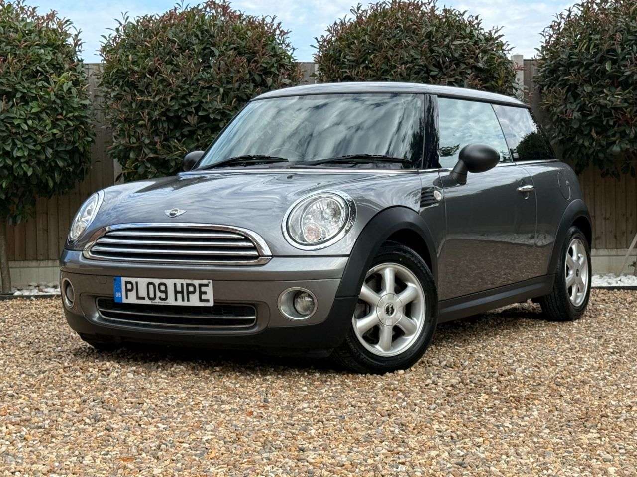 A 2009 MINI HATCH 1.4 One Graphite Hatchback 3dr Petrol Manual Euro 4 (95 ps) A 2009 MINI HATCH 1.4 One Graphite Hatchback 3dr Petrol Manual Euro 4 (95 ps)
