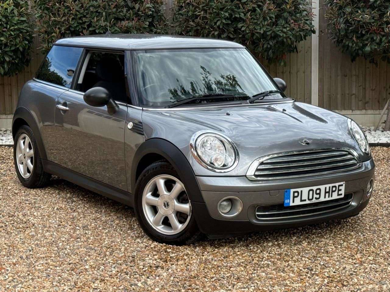 A 2009 MINI HATCH 1.4 One Graphite Hatchback 3dr Petrol Manual Euro 4 (95 ps) A 2009 MINI HATCH 1.4 One Graphite Hatchback 3dr Petrol Manual Euro 4 (95 ps)