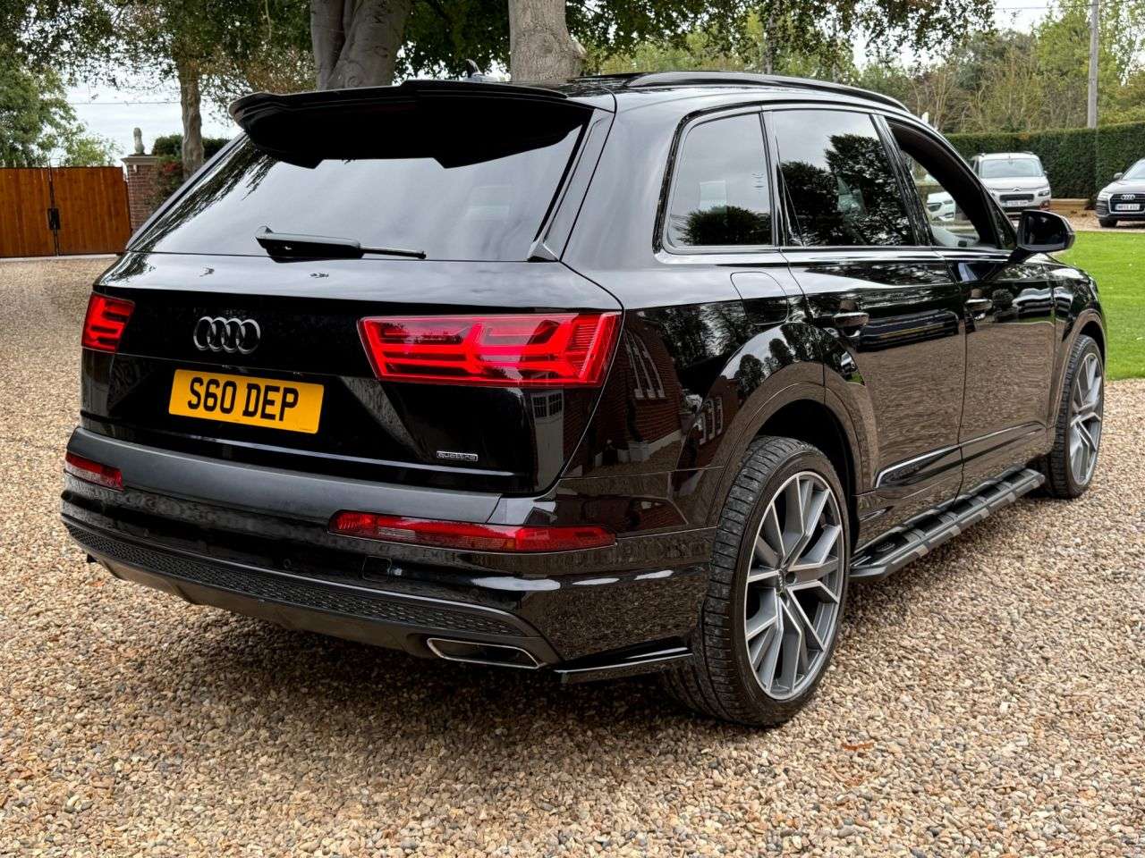2015 AUDI Q7 2015 AUDI Q7