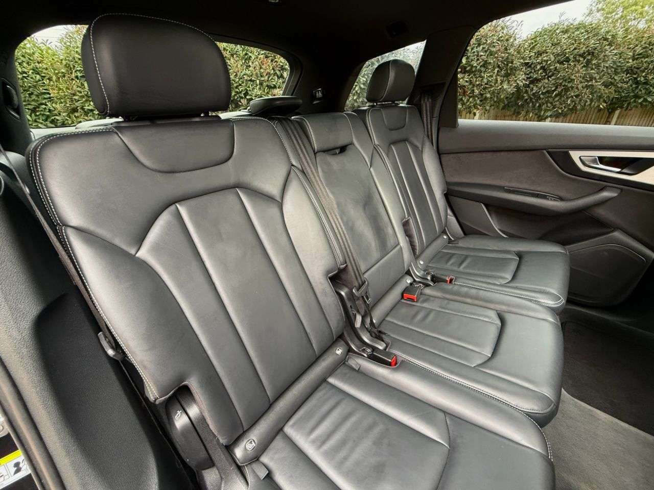 2015 AUDI Q7 2015 AUDI Q7
