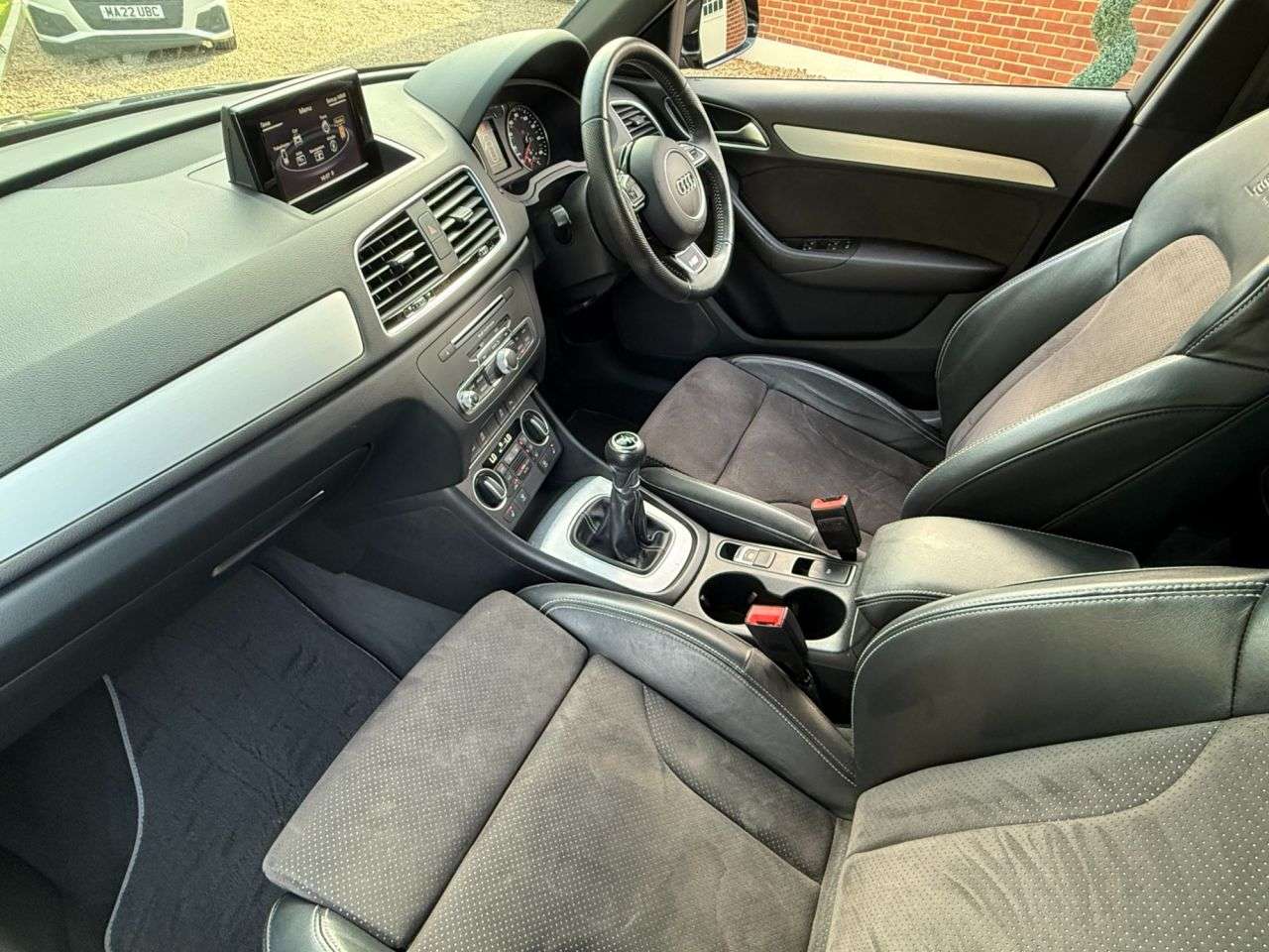 2015 AUDI Q3 2015 AUDI Q3