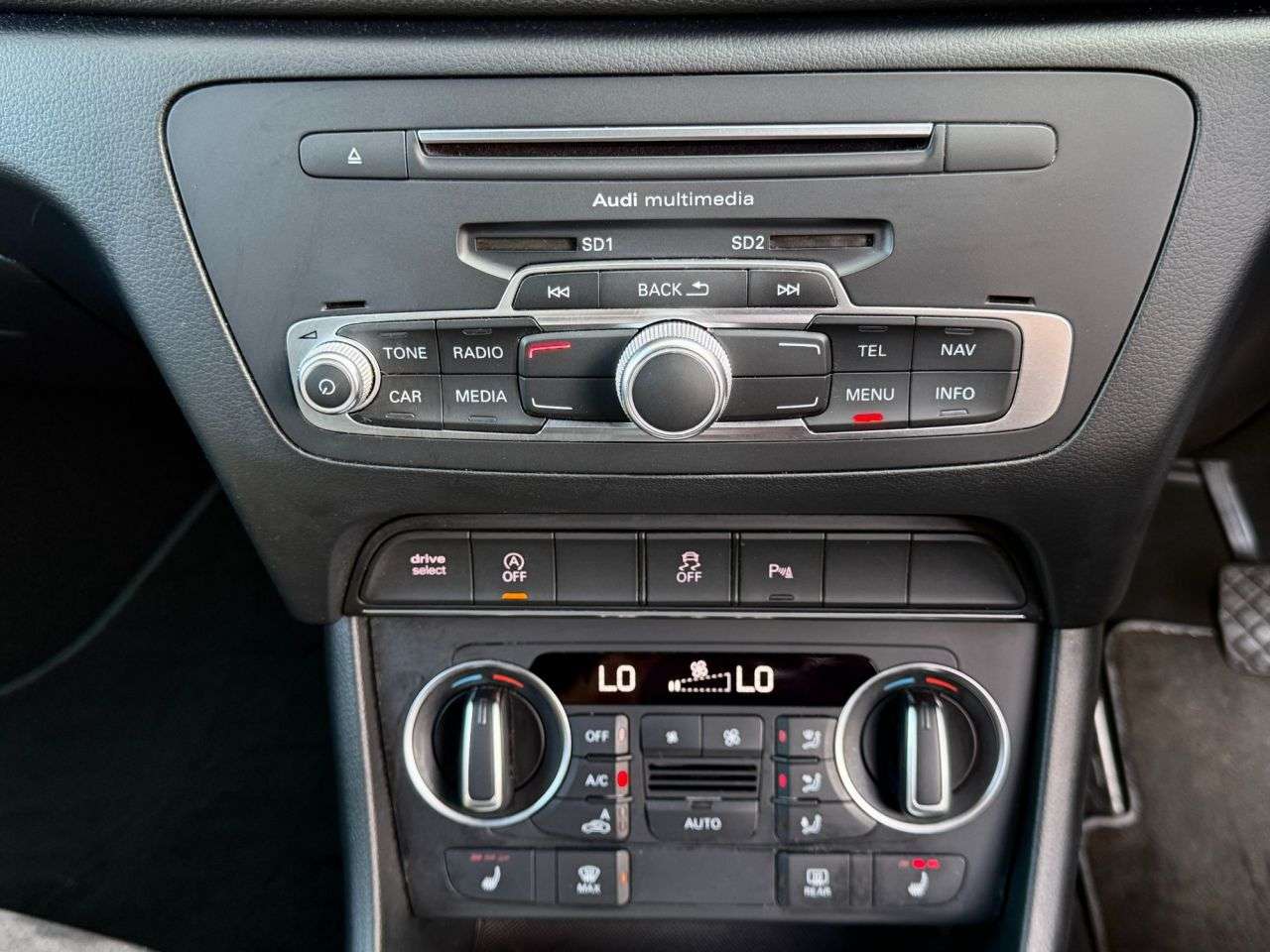 2015 AUDI Q3 2015 AUDI Q3